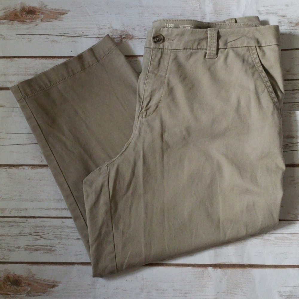 Sonoma khaki capris with 20.5" inseam